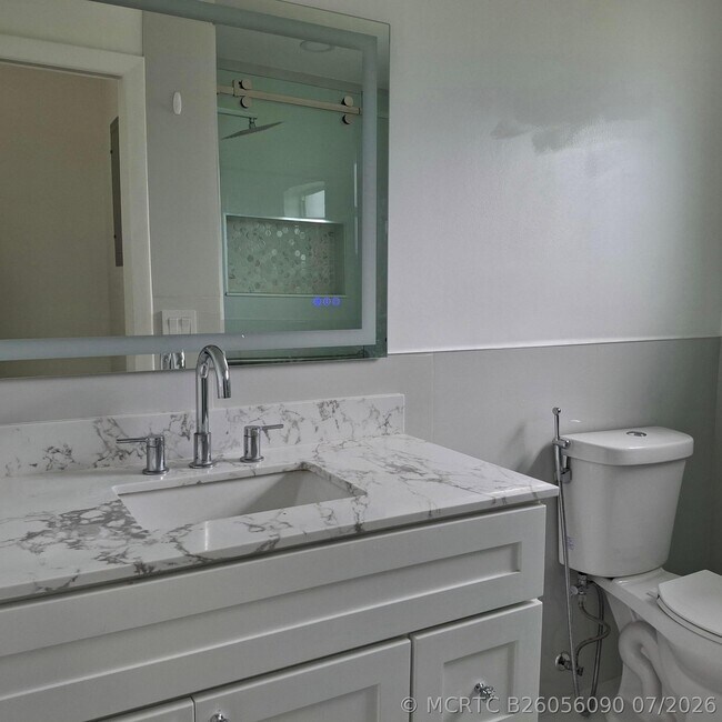 Building Photo - 2739 Emory Dr W