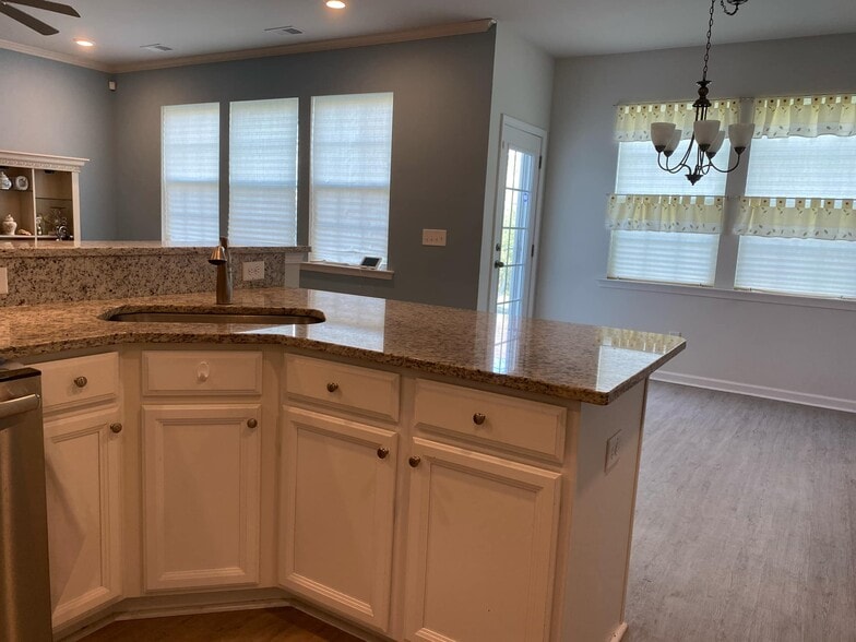 Kitchen Island - 9824 English Elm St