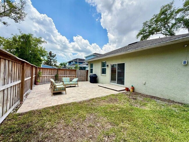 Building Photo - 3509 N Tampa St