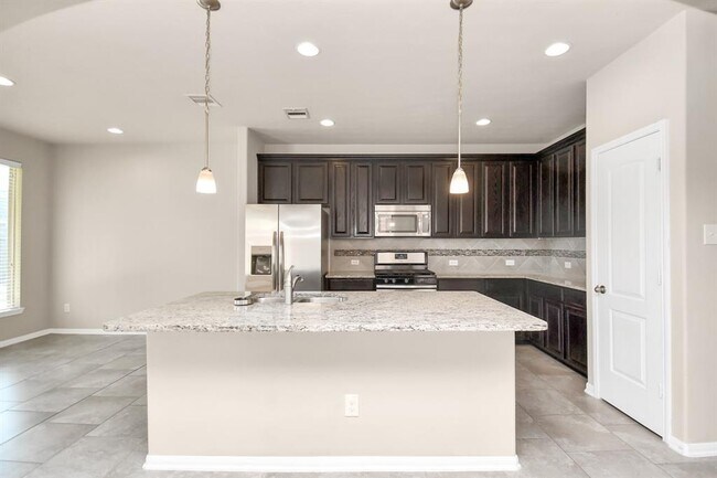 Building Photo - 8139 Heartbrook Field Ln