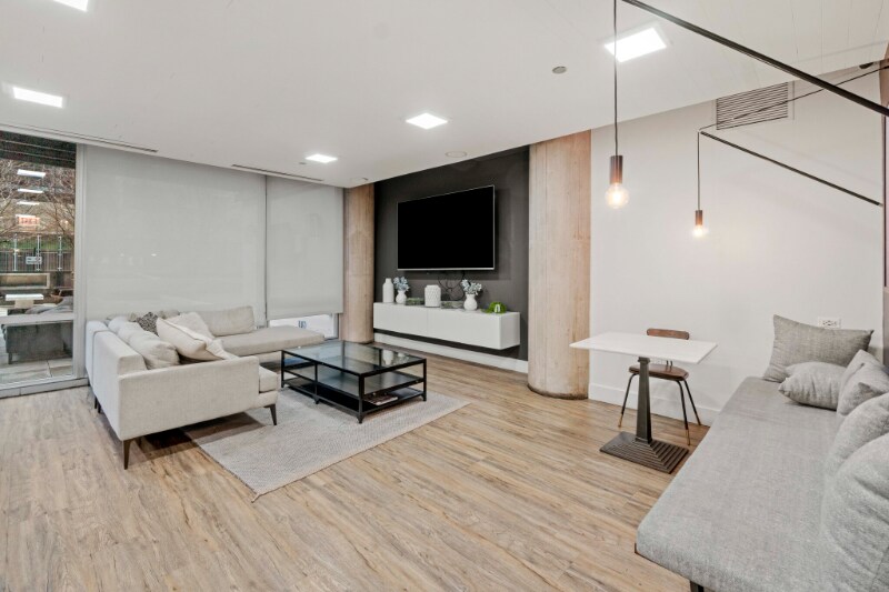 Building Photo - 1411 S Wabash Ave