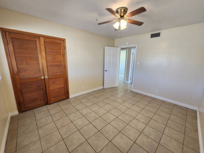 Building Photo - 5903 Bagley Ave