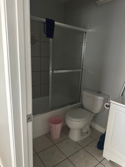 Building Photo - 20134 Leadwell St