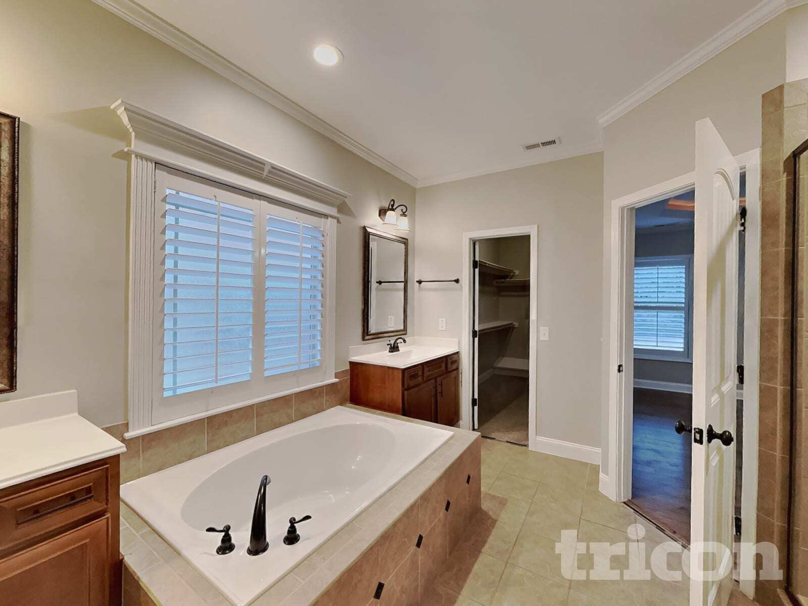 Building Photo - 156 Sharpstone Ln