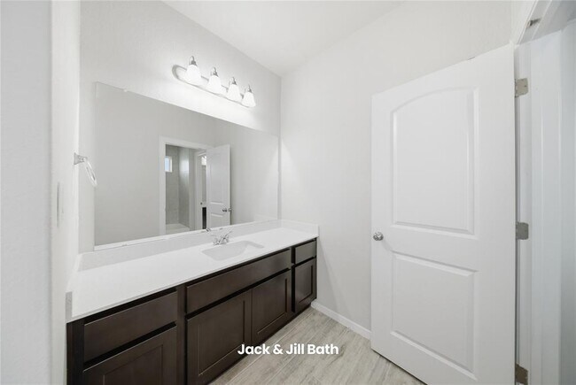 Building Photo - 123 White Dunes Dr