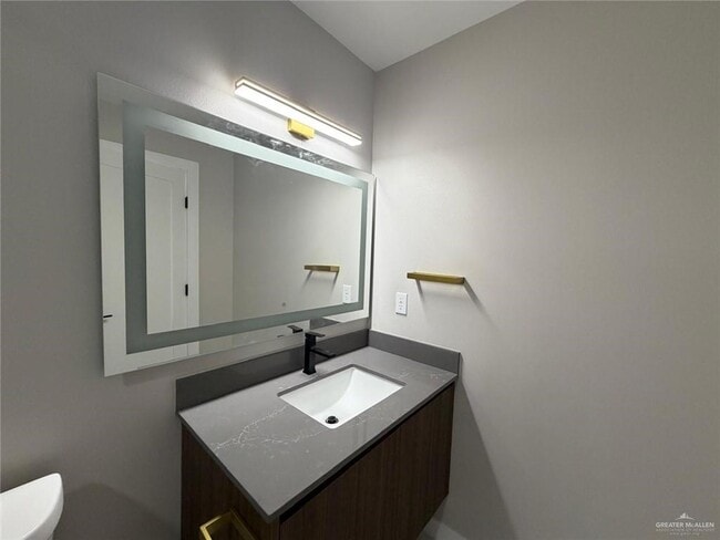 Building Photo - 21 Corales St