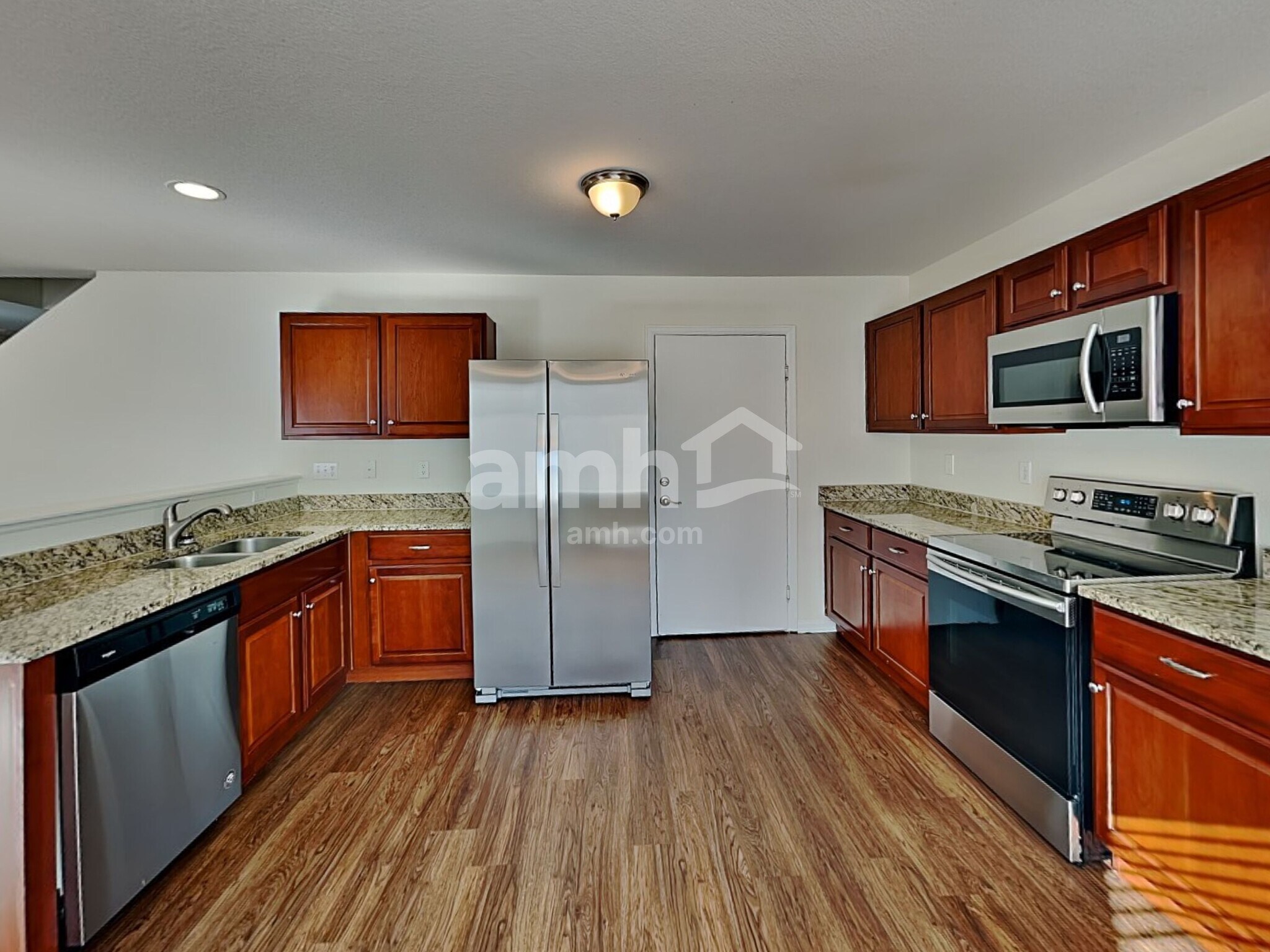 Building Photo - 5552 N Genoa St