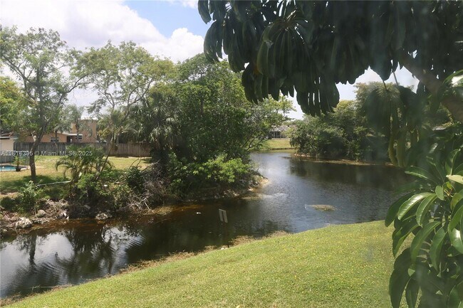 Building Photo - 6870 Royal Palm Blvd