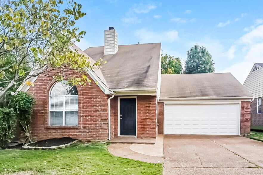 Primary Photo - 9587 Chi Chi Ln