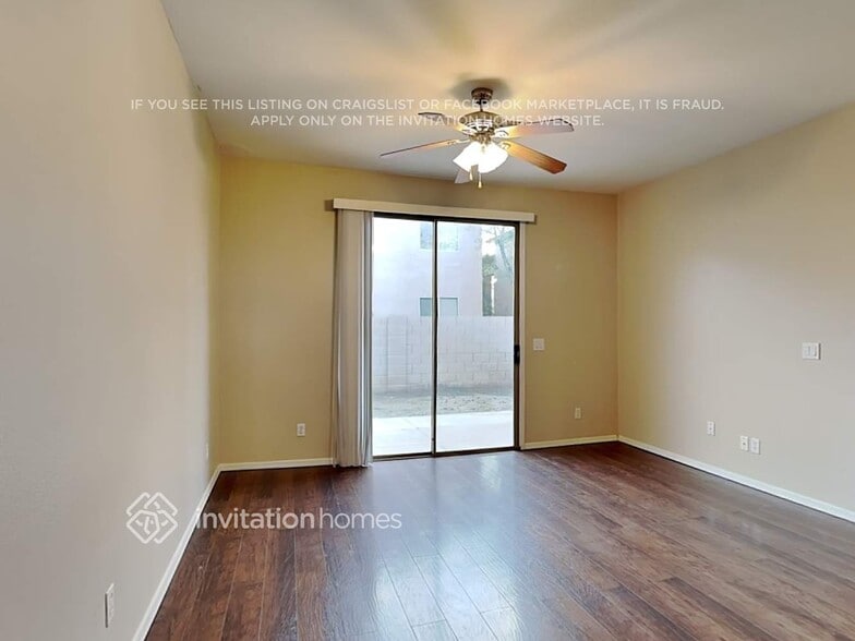 Building Photo - 2133 N 29th Pl