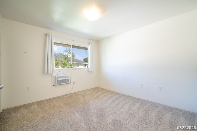 Building Photo - Available now!  3-bedroom, 2-bath, 2 parking Townhome in Mililani Mauka