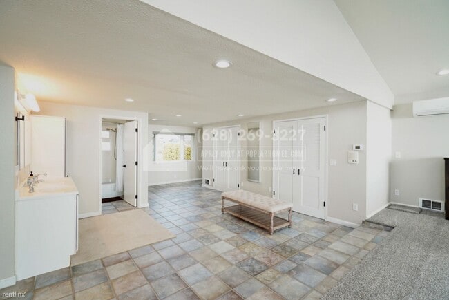 Building Photo - 4 br, 2 bath House - 1002 43rd St NW -