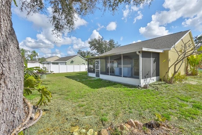 Building Photo - 219 Island Water Way