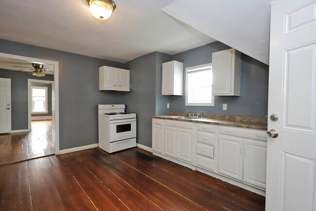 Building Photo - 50-52-52 Rivet St