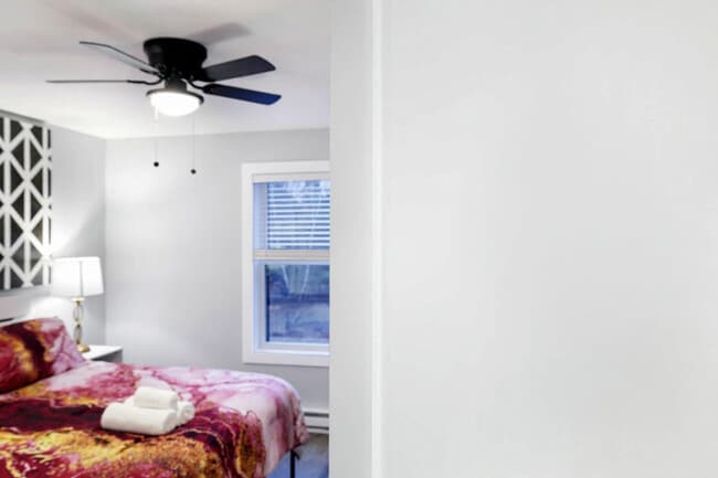 Building Photo - 126 Petrarch Trail