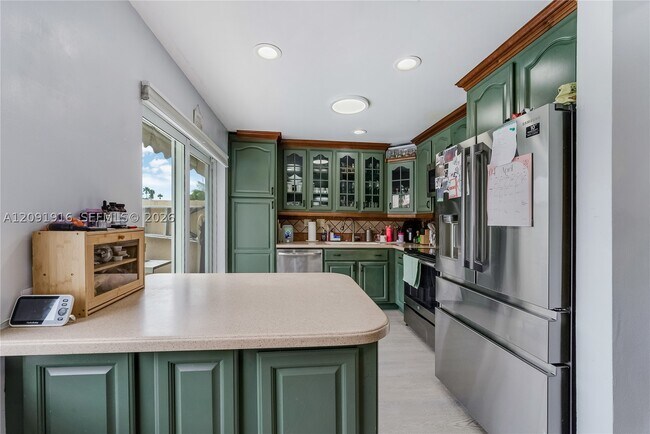 Building Photo - 17361 NW 66th Pl