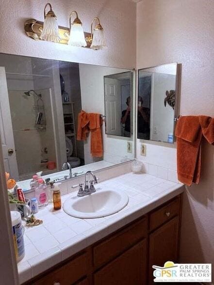 Building Photo - 9267 Aralia Dr