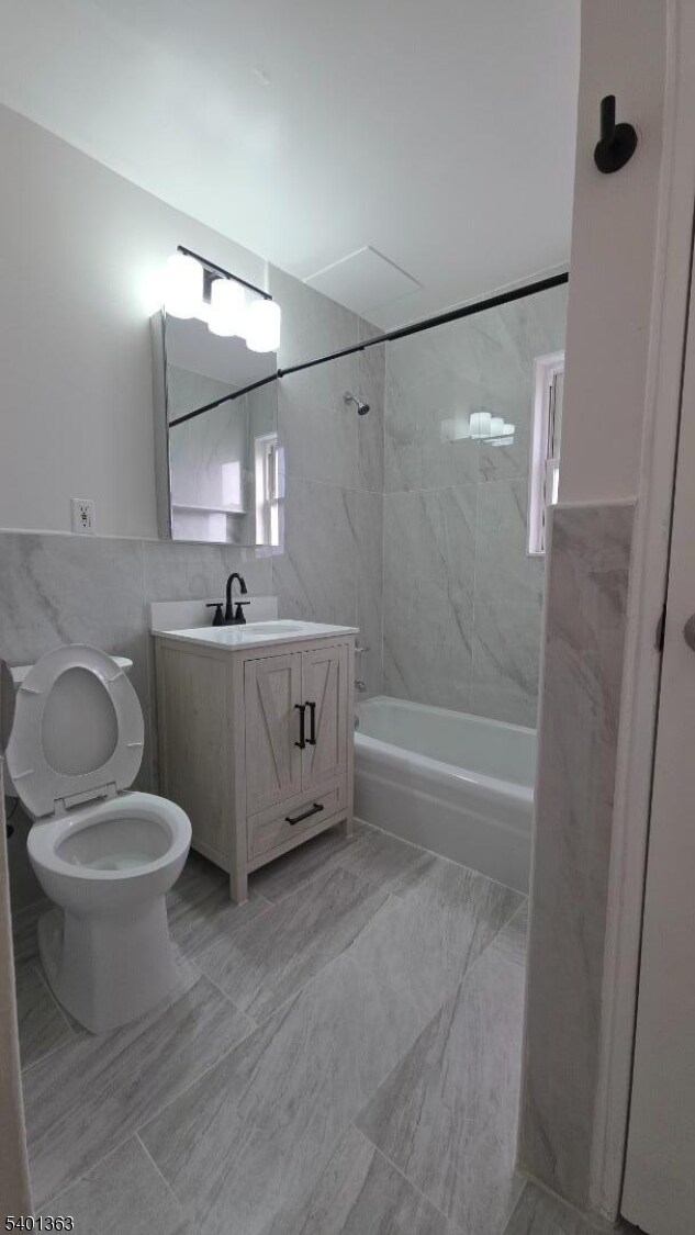 Building Photo - 725 Joralemon St