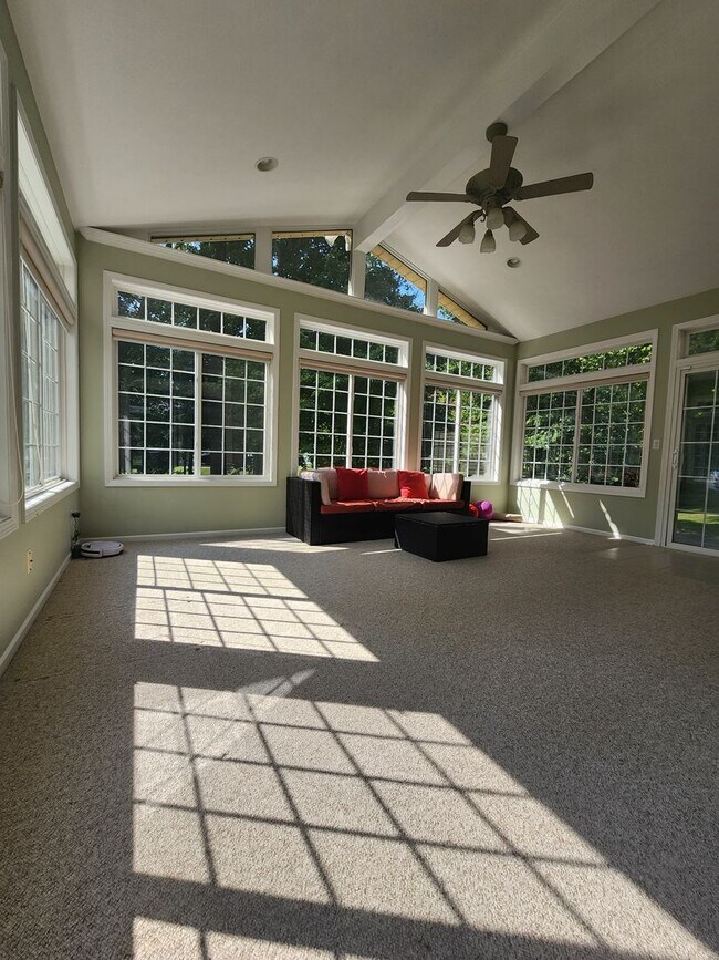 Building Photo - 3288 Beech Ln
