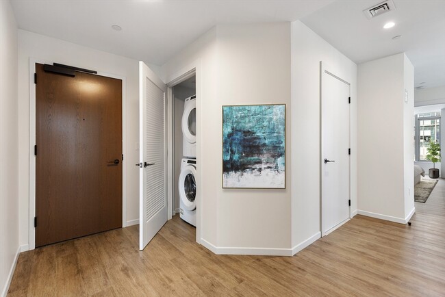 Building Photo - 131 Seaport Blvd