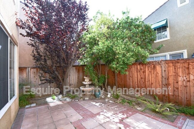 Building Photo - 2531 Villamonte Ct