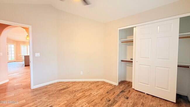 Building Photo - 9140 E Siesta Ln
