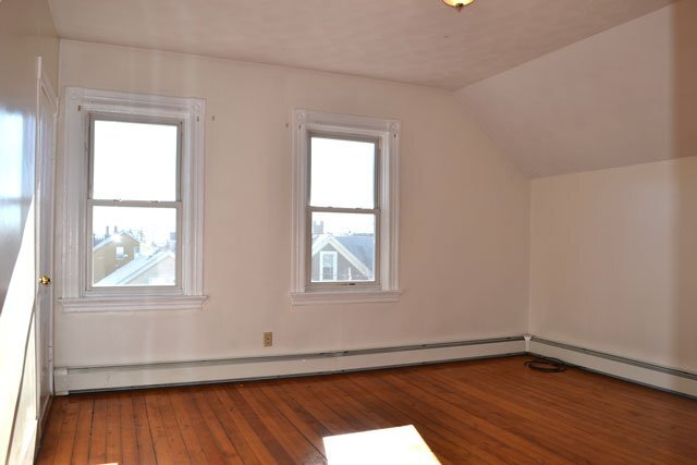 Building Photo - 28 Fremont St