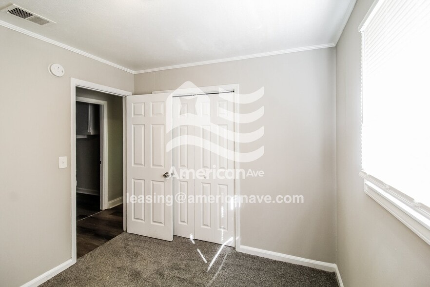 Building Photo - 847 Mcpherson Dr