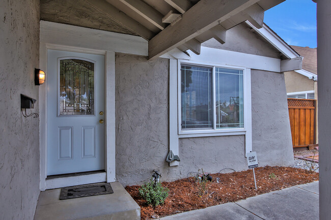 Building Photo - 4bd/2ba Home in South San Jose