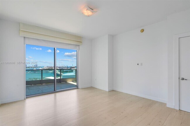 Building Photo - 900 Biscayne Blvd