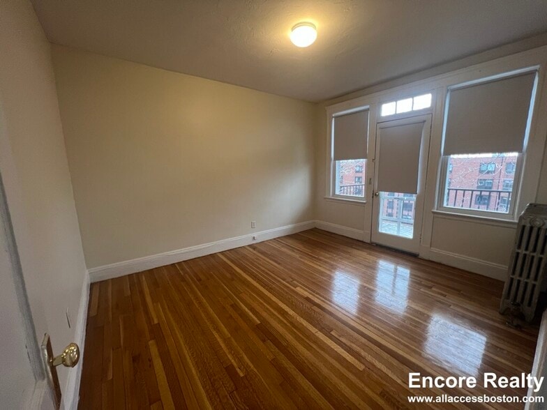 Building Photo - 1634 Commonwealth Ave