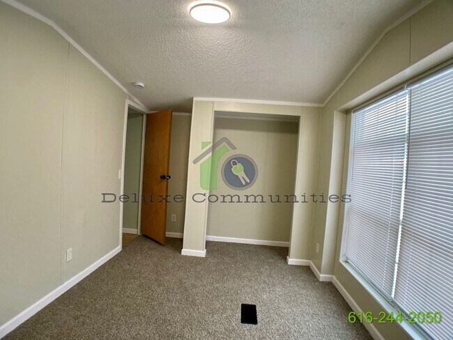 Building Photo - 129 Wesler Dr
