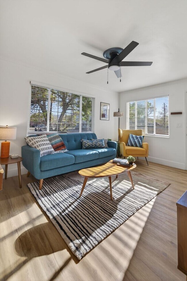 Building Photo - Welcome to Reno Nevada’s Biggest Little BnB !!