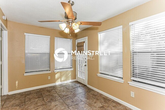Building Photo - 3 Bedroom Pet-Friendly Home in Watauga, TX with Main Street Renewal