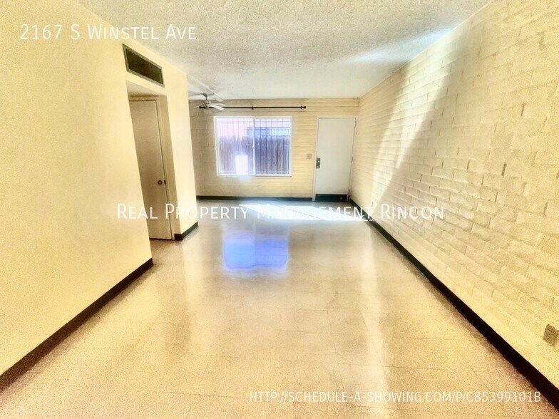 Building Photo - 2167 S Winstel Ave