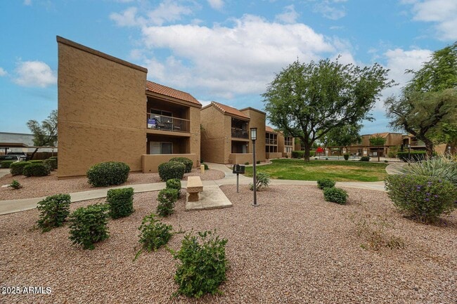 Building Photo - 8260 E Arabian Trail