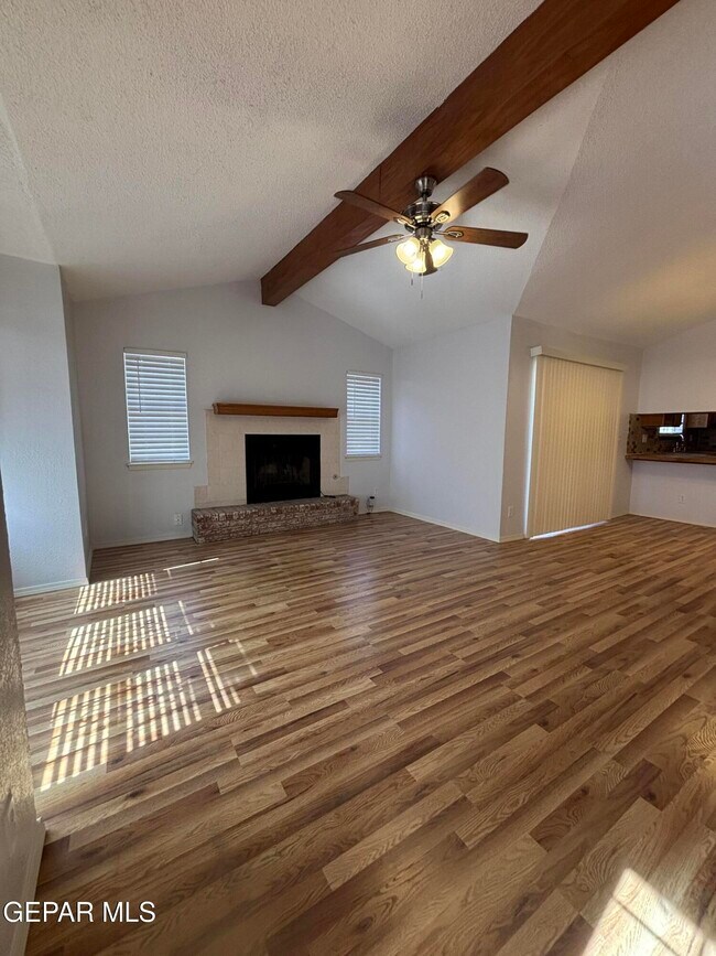 Building Photo - 10928 Duke Snider Cir