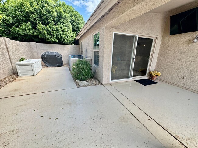 Building Photo - 1401 W Blue Ridge Ct