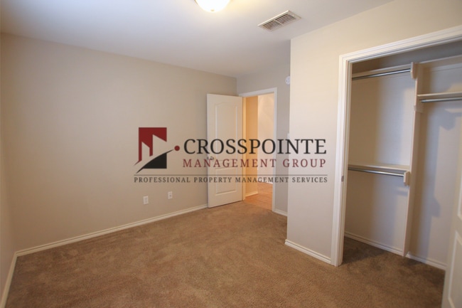 Building Photo - Coming Soon: 2 Bedroom Duplex in Lindale!
