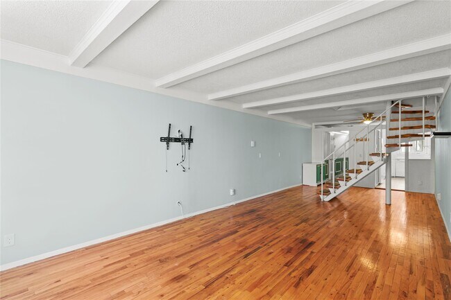 Building Photo - 1200 Warburton Ave