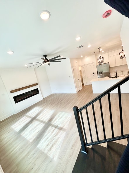 Building Photo - 1977 Bayou Rd