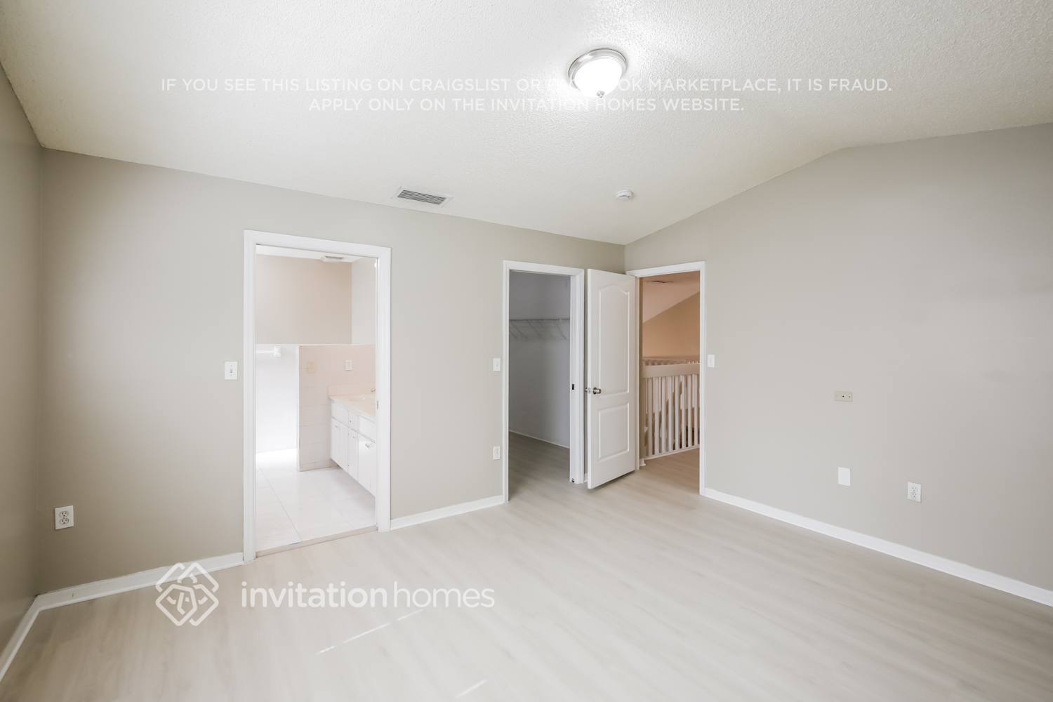 Building Photo - 621 SW 176th Ave