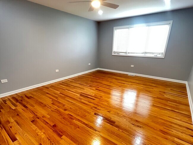 Building Photo - 123 Iliad Dr