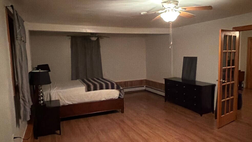 Building Photo - 7 Church St