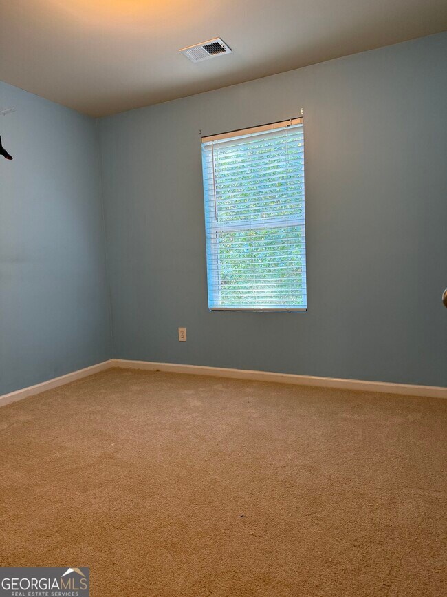 Building Photo - 151 Granite Way