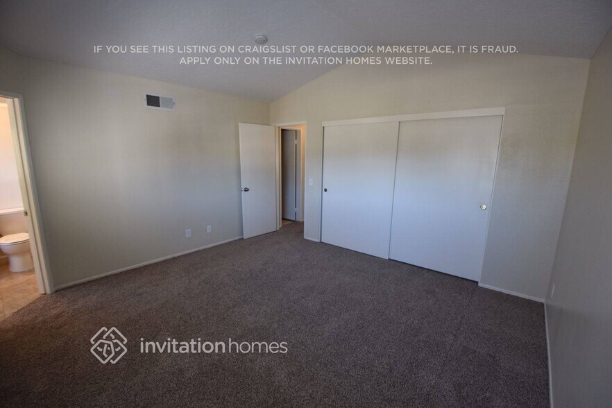 Building Photo - 2643 Tumbleweed Cir