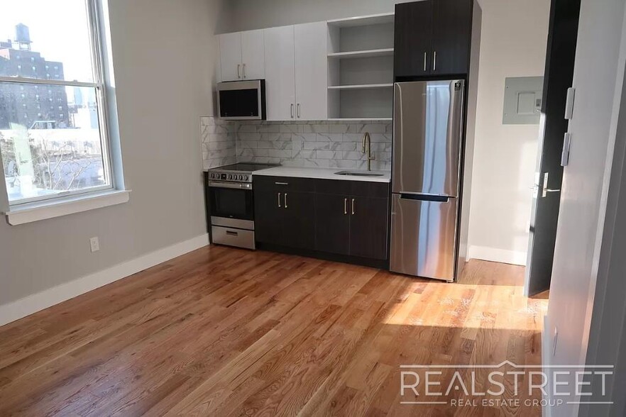 Building Photo - New 2 BEd in Fort Greene with Roof Deck & ...
