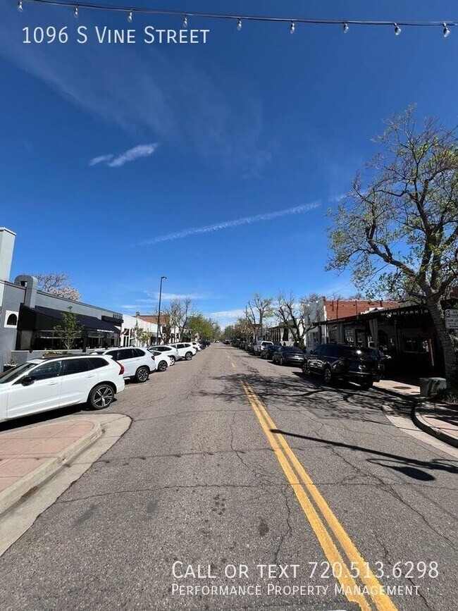Building Photo - 1096 S Vine St