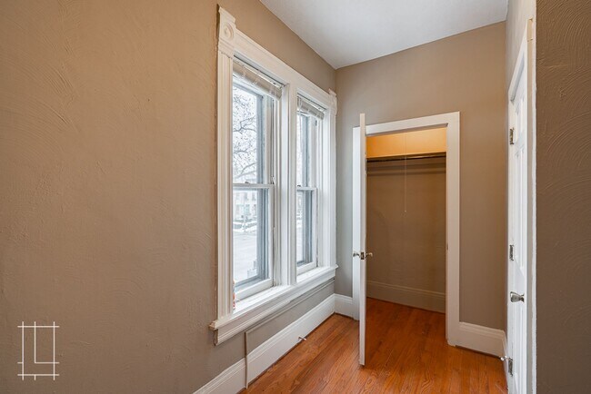 Building Photo - 772 Neil Ave