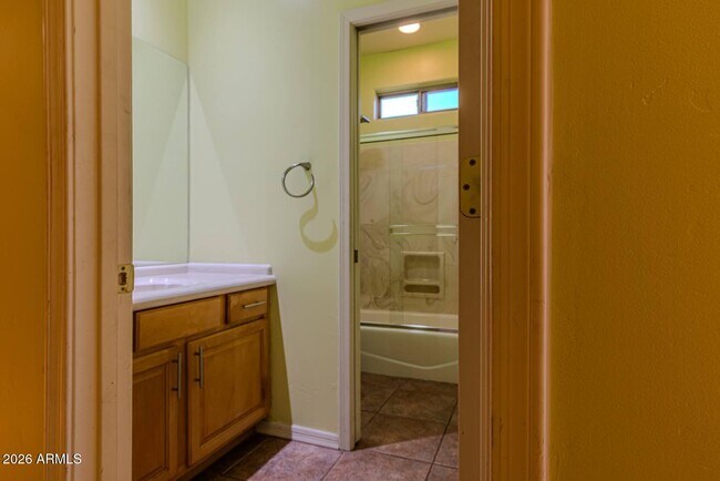 Building Photo - 18425 N 14th St